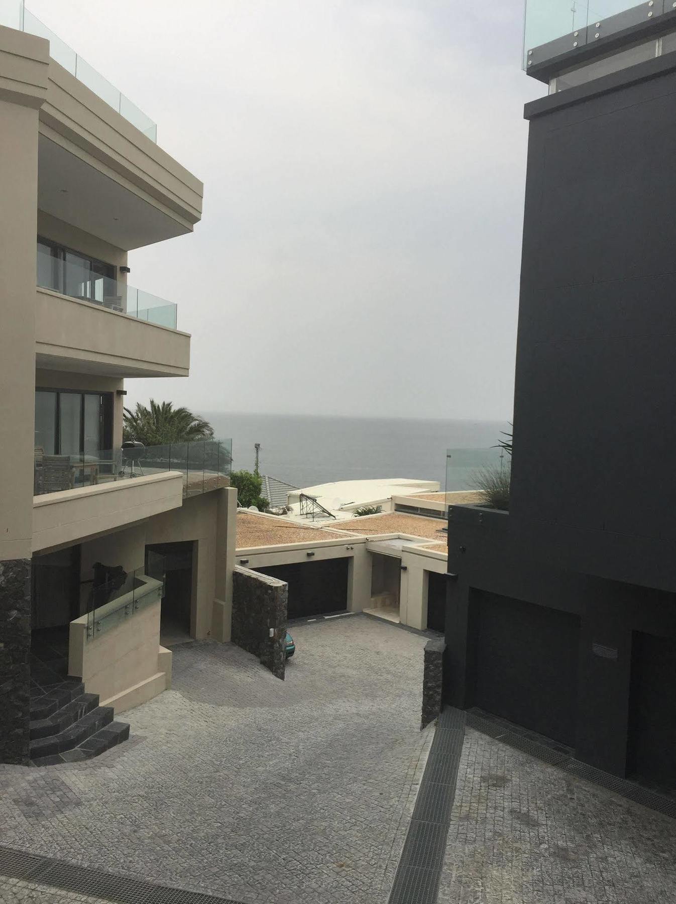 Living Hotel Lion'S Eye Cape Town Bagian luar foto